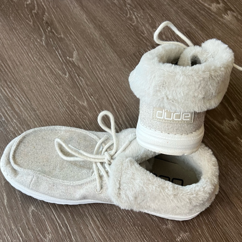 hey dude britt shoes